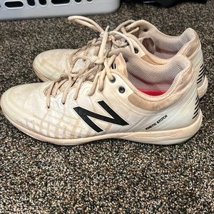 New balance baseball cleats